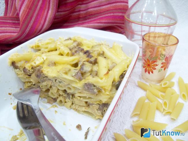 Готовые макароны с мясом запеченные в духовке
