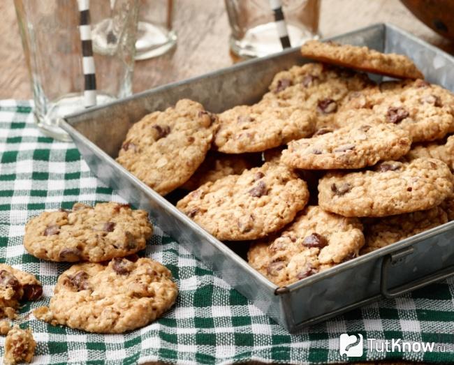 Овсяное печенье без яиц с грецкими орехами