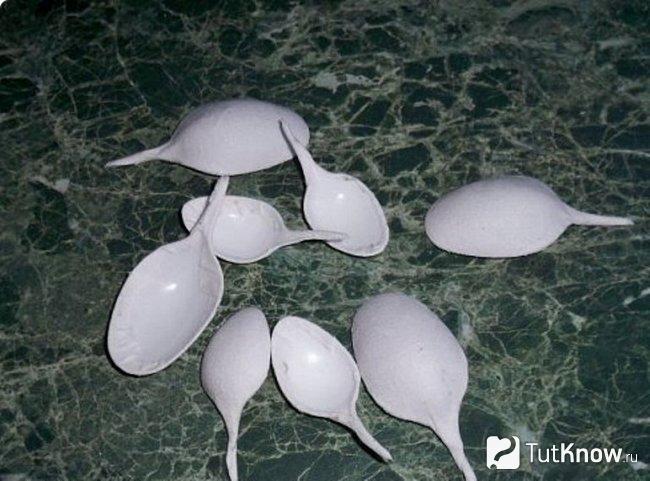 Ложки с отломанными ручками