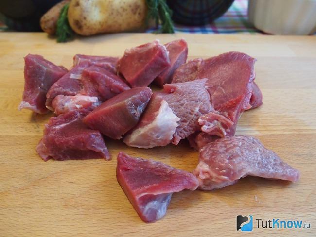 Разделяем мясо на кусочки