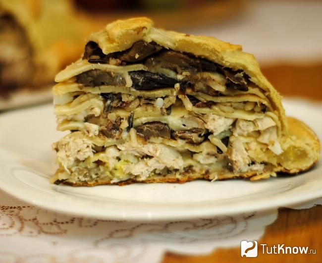 Курник из блинов с грибами