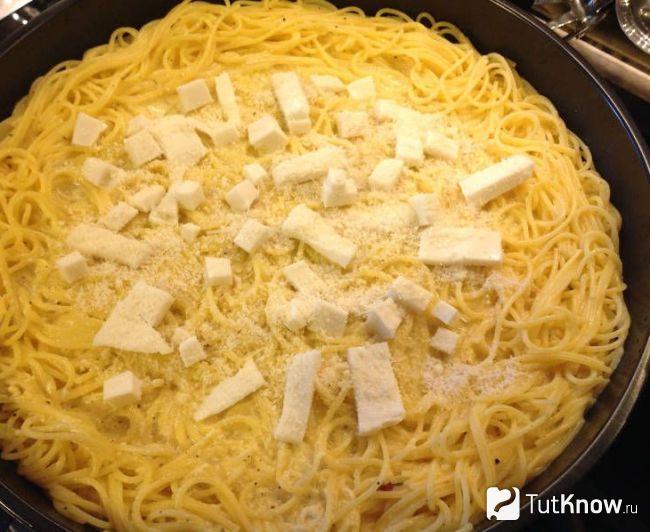 Приготовление пиццы из макарон
