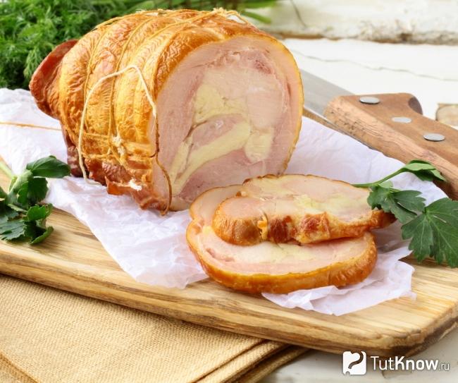 Пасторма из куриной грудки с глазурью
