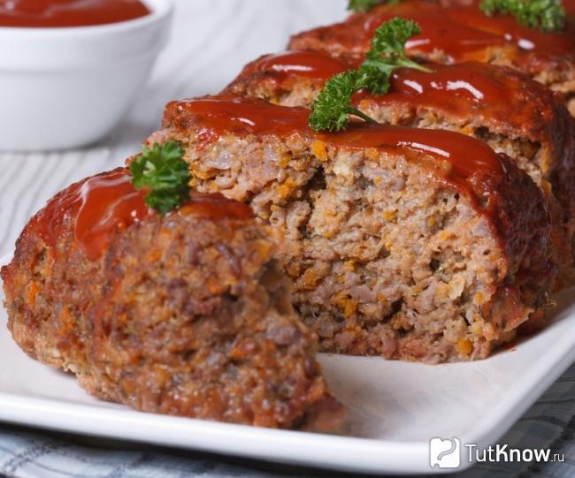 Мясной хлеб с овощами