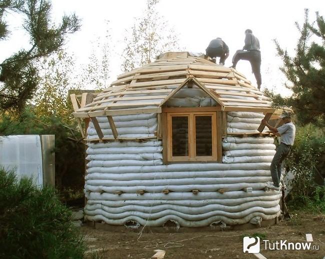 Дом из земли своими руками