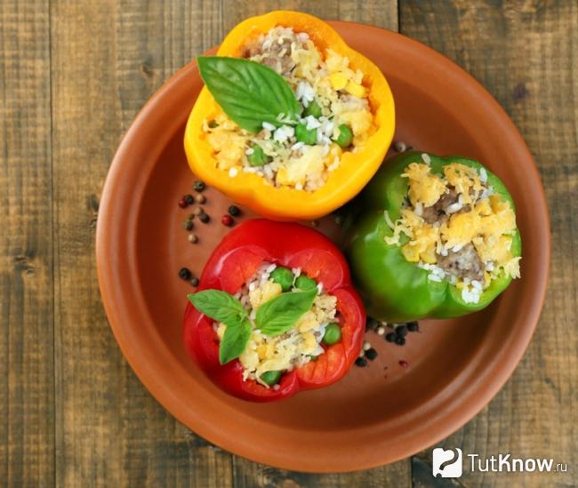 Перец с творогом и кукурузой