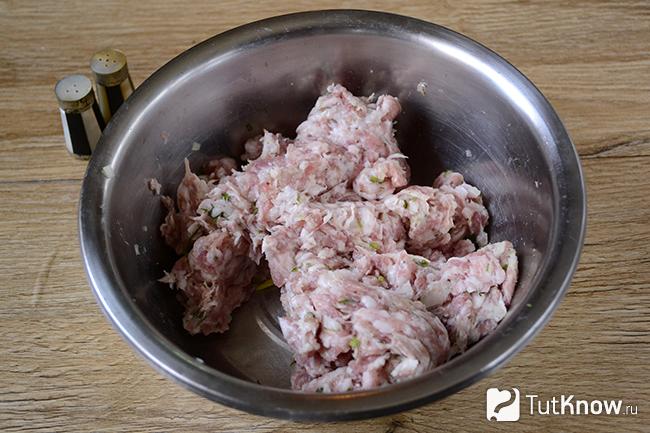Перемешанный мясной фарш