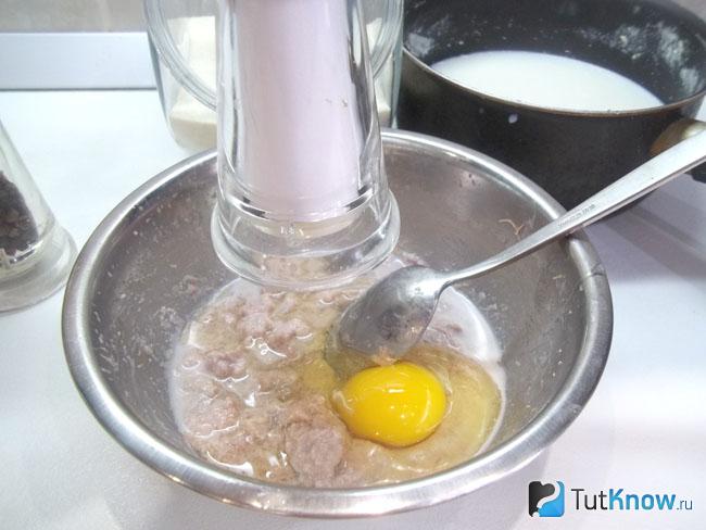 Продукты приправлены солью