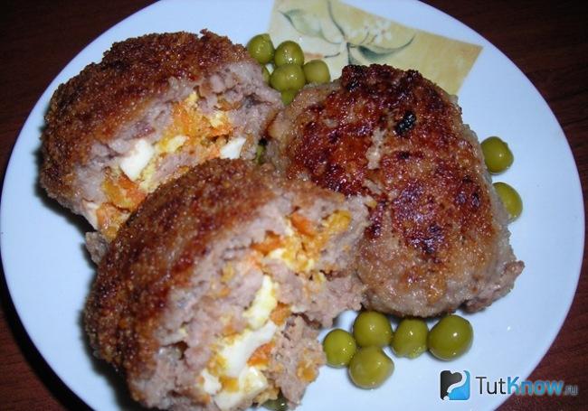 Зразы с яйцом и морковью