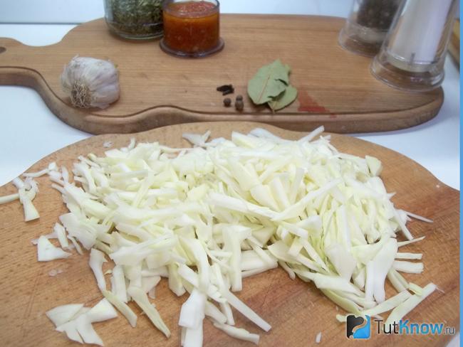 Капуста нашинкована соломкой