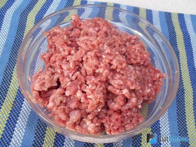 Мясо перекручено на мясорубке
