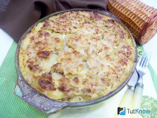 Готовый картофельный гратен с мясом