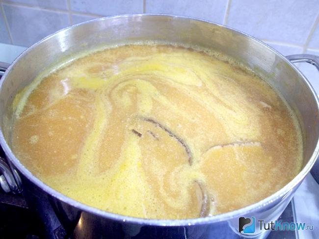 Готовый крем-суп из тыквы и моркови