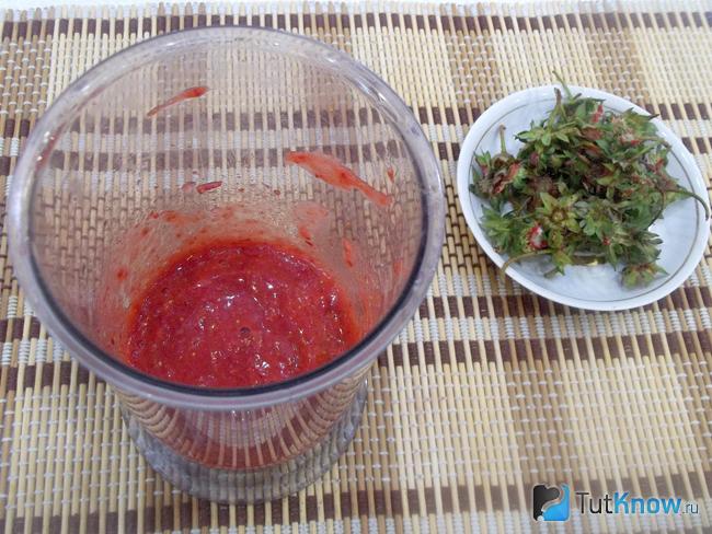 Клубника пюрирована блендером