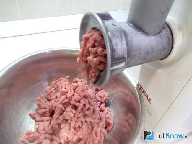 мясо с луком перекручены еще 2 раза