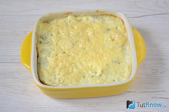 Кабачковая запеканка с курицей после термической обработки