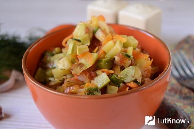 Кабачковая икра с морковкой крупным планом
