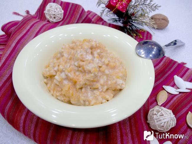 Готовая каша из овсянки и тыквы