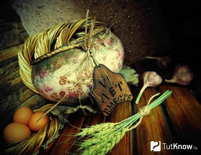 Подарочный чугунок на 6 лет свадьбы готов
