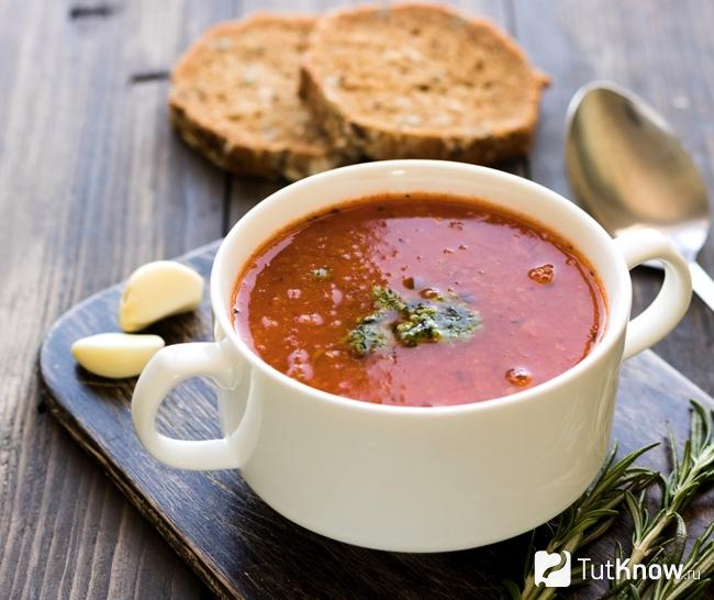 Минестроне с соусом песто