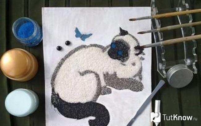Изображение кота из каменной крошки