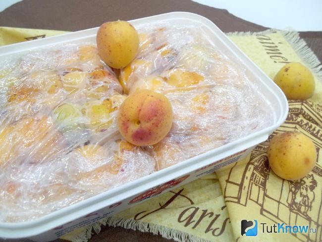 Готовые замороженные абрикосы дольками без косточек