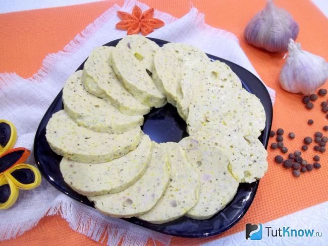 Готовая куриная молочная колбаса
