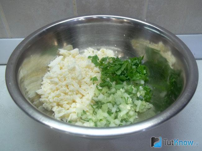 В миску сложены все продукты