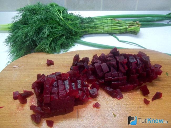 Свекла нарезана кубиками