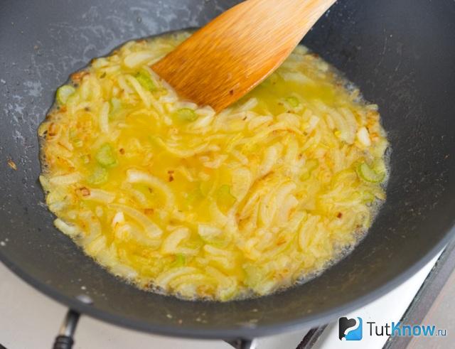 Приготовление лукового супа