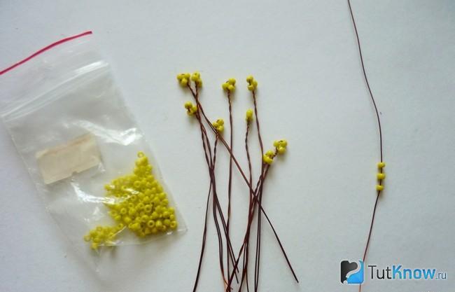 Бисер на заготовках из проволоки