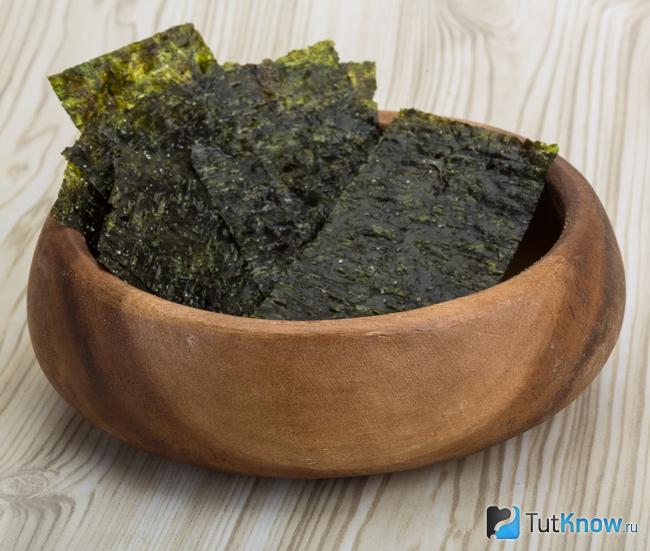 Листы сушеных водорослей нори