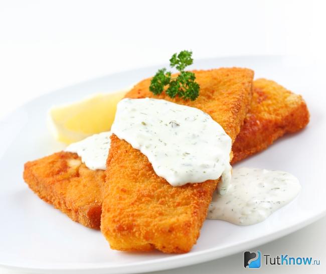 Рыбные котлетки с соусом ремулад