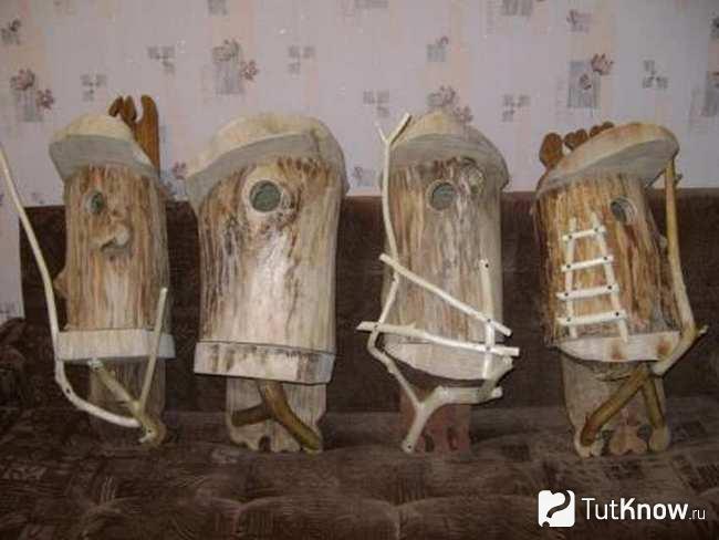 Четыре домика из брёвен для белок