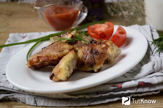 Кусочки свинины после обжарки