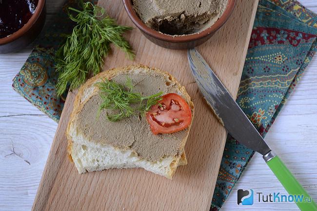 Паштет из говяжьей печени и яблок готов к употреблению