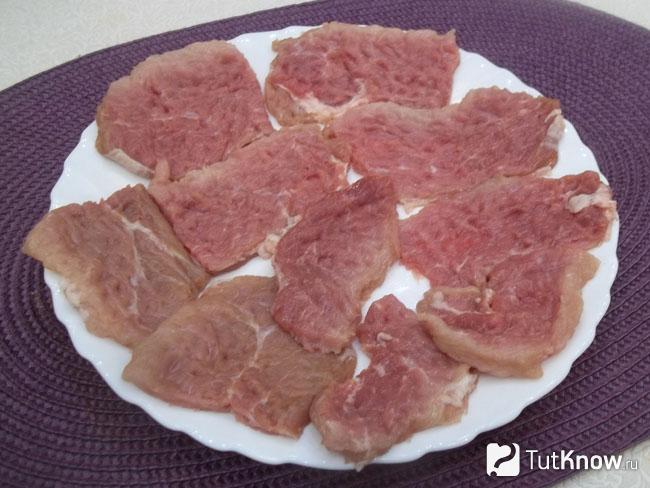 Мясо отбито молоточком