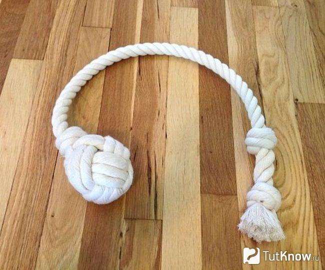 Игрушка из белого каната