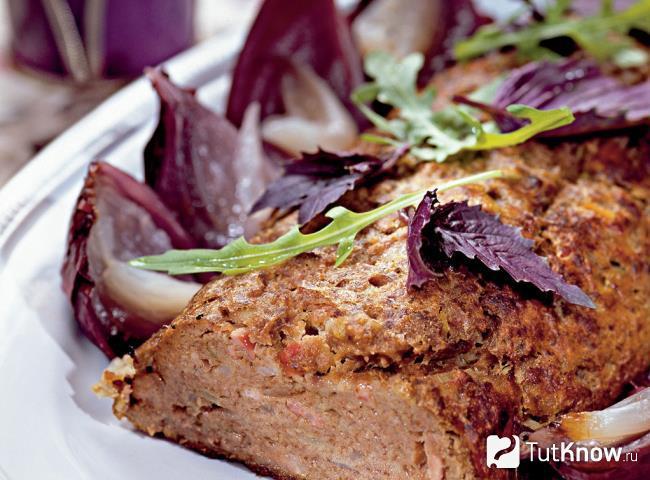 Митлоф из говядины с луковым соусом