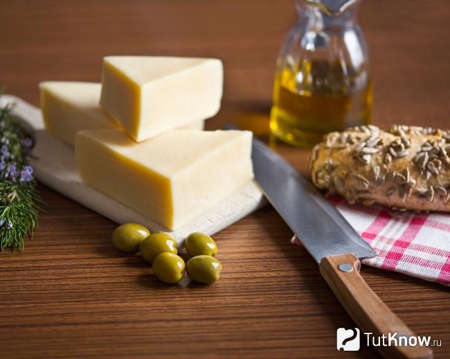 Греческий сыр Гравьера