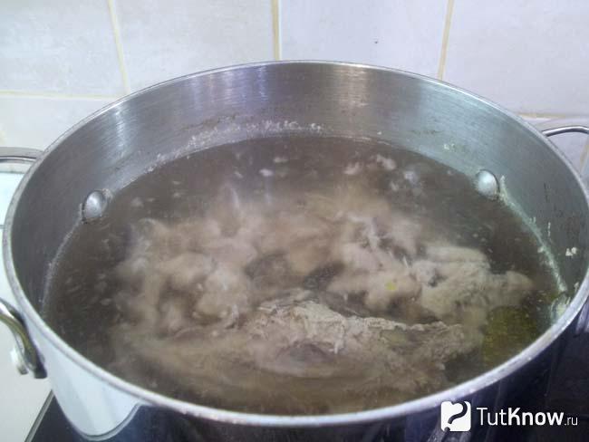Сварен куриный бульон