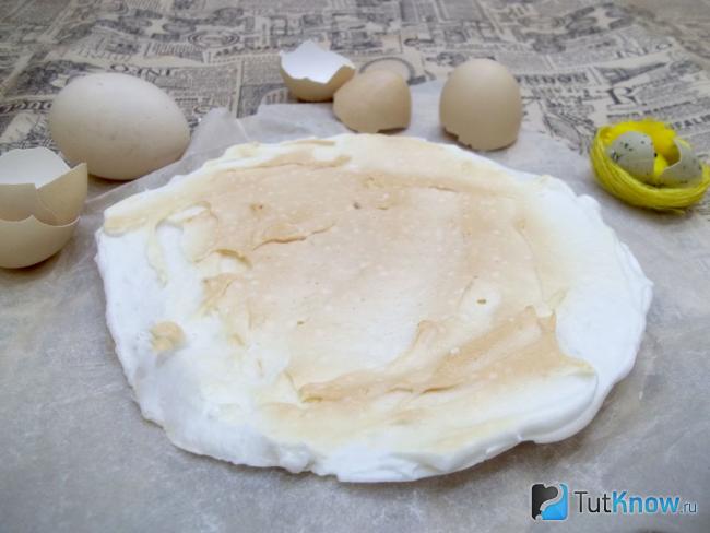 Готовые белковые коржи с грецкими орехами