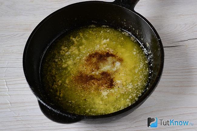 Топленое сливочное масло со специями