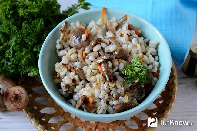 Очень вкусная и полезная перловка с опятами