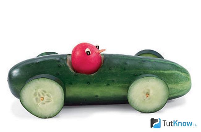 Автомобиль из огурца
