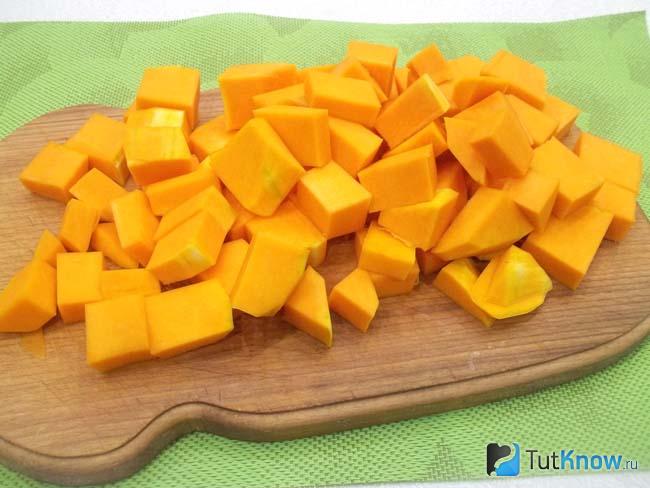 Тыква нарезана кусочками