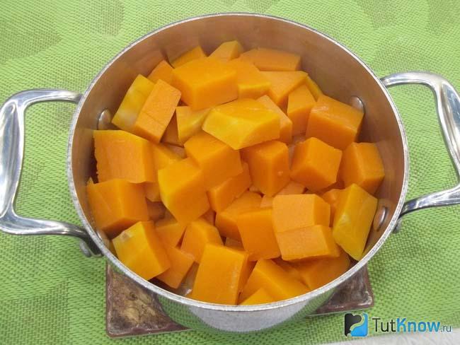 Тыквенный отвар слит с кастрюли