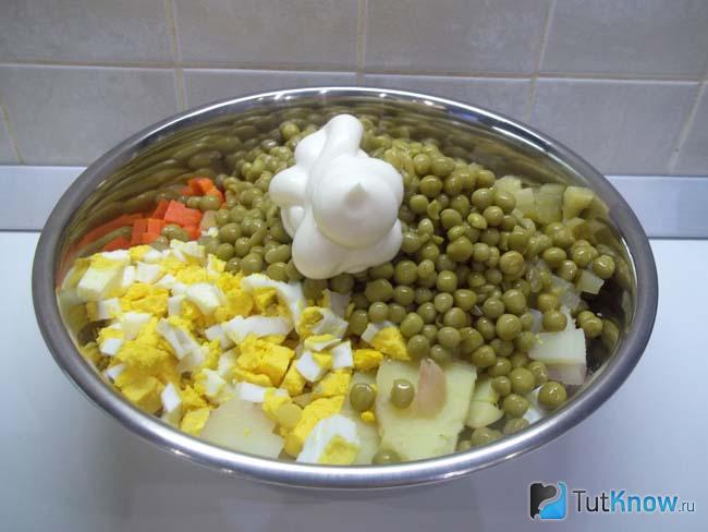К продуктам добавлен майонез