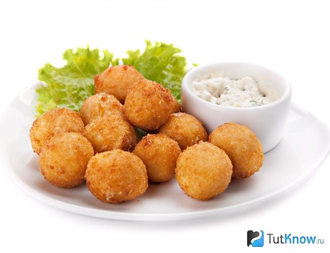 Сырные шарики с сыром Блё де Бресс