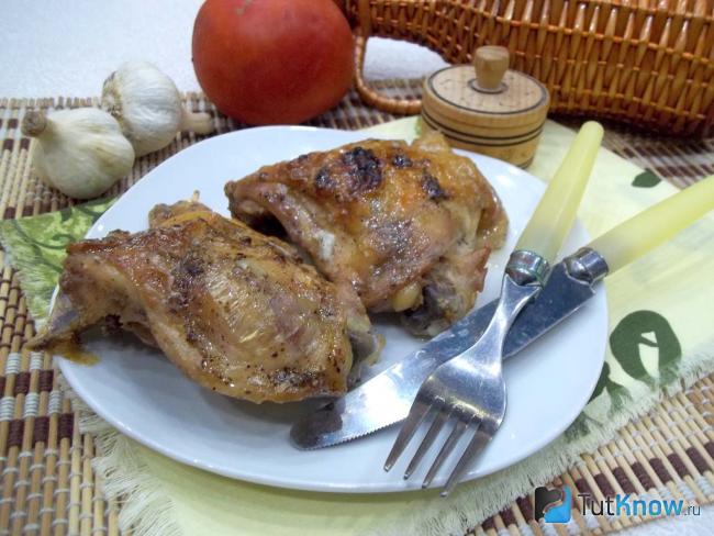Готовые куриные бедрышки в майонезе в духовке